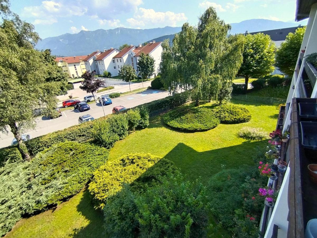 Waldeslust Warmbad Mit Balkon Und Privatem Parkplatz Apartment Villach Exterior foto