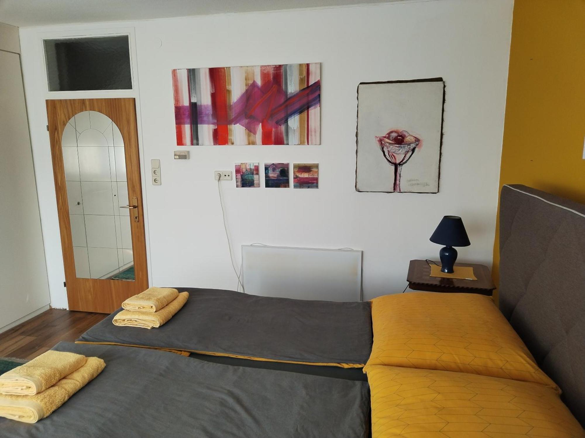 Waldeslust Warmbad Mit Balkon Und Privatem Parkplatz Apartment Villach Exterior foto